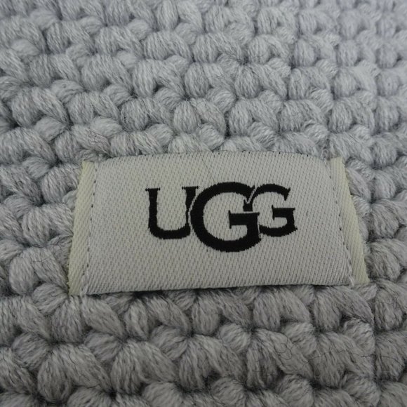New UGG Pom Pom Knit Beanie Women's Men's Unisex Wool-Blend Logo OS Heather Grey - Picture 4 of 10